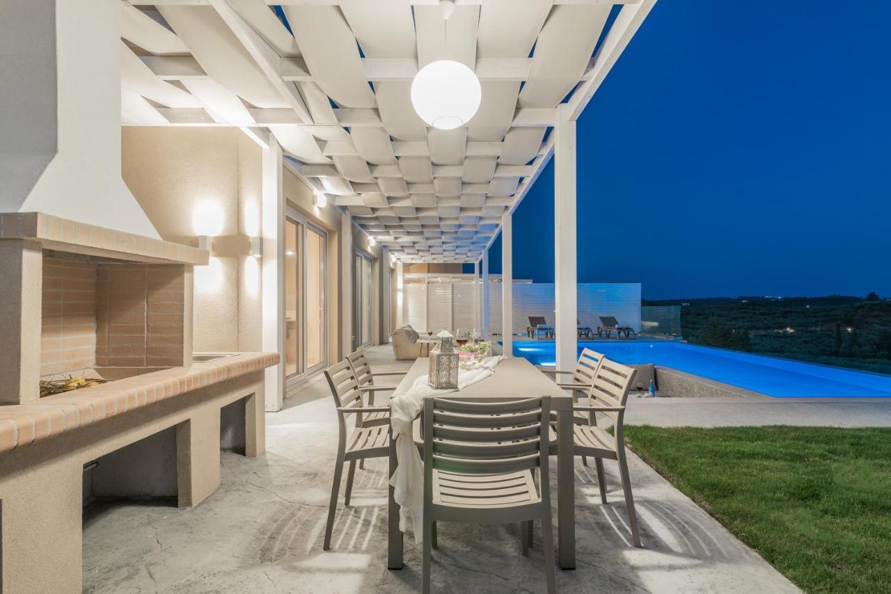 Spartakos Luxury Villa 2 Koukounariá Exterior foto